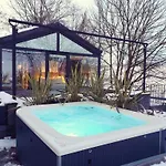 Villa Glass House & Italy Terruggia