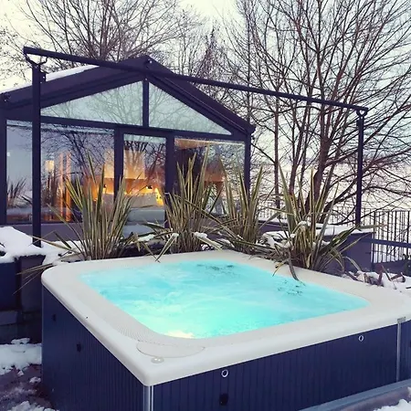 Villa Glass House & Italy Terruggia