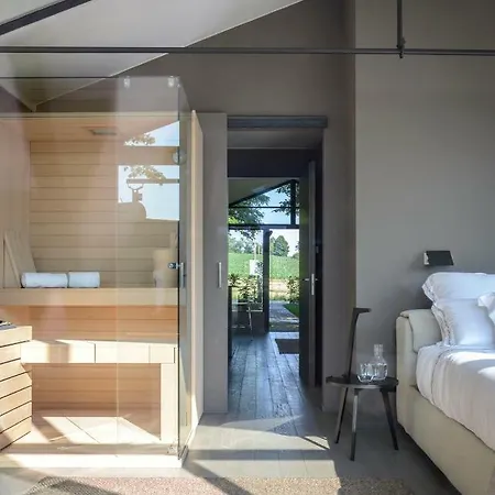 Glass House & Italy Villa