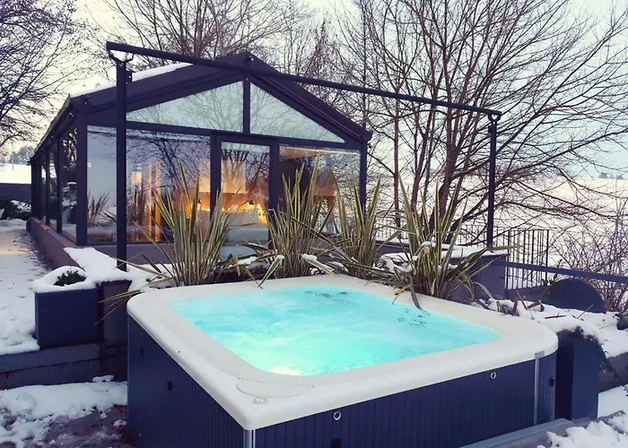 Villa Glass House & Italy Terruggia