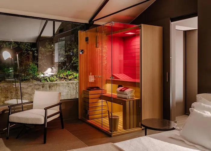 Villa Glass House & Italy Terruggia